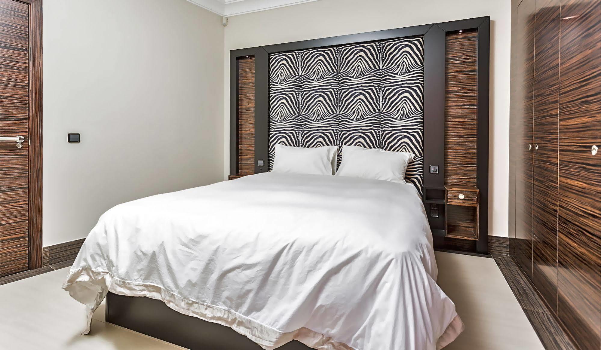 Rok Plaza - Only Adults Hotel อัลกาลา ภายนอก รูปภาพ